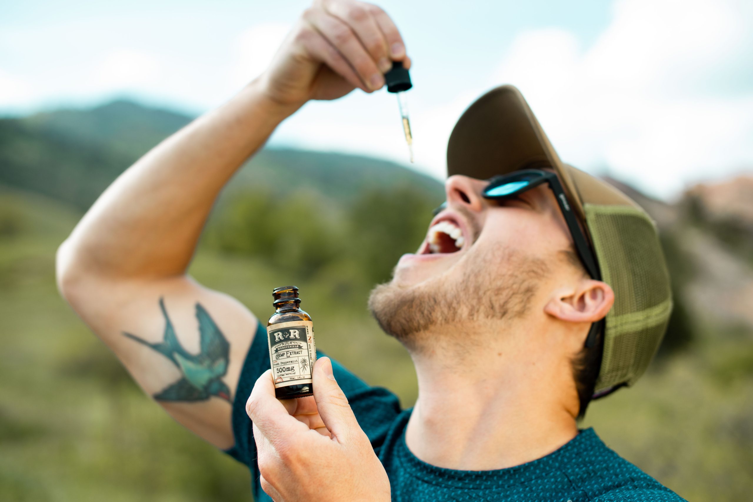 CBD Oil for Men- Why You Must Have It in Your Grooming Kit