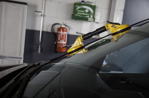 The Importance of Prompt Auto Glass Repair