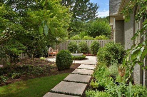 4 Budget-Friendly Ideas to Makeover Your Backyard