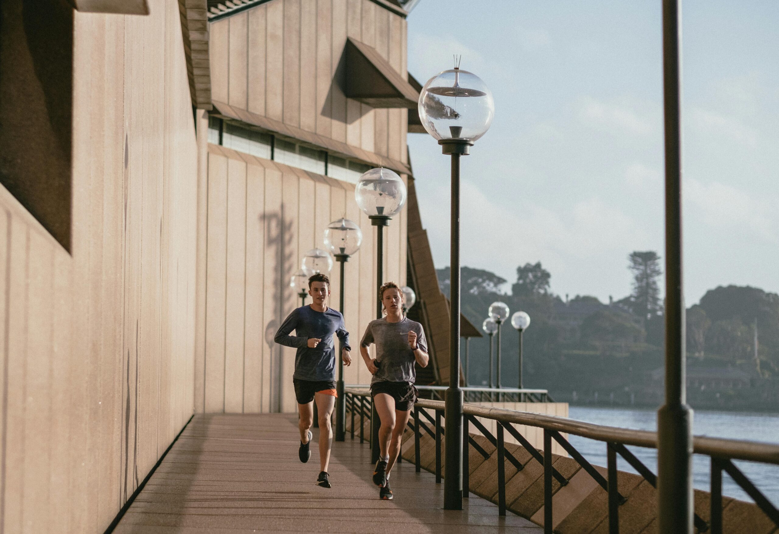 Run Smart: The Ultimate Resource for Choosing the Best Running Gear